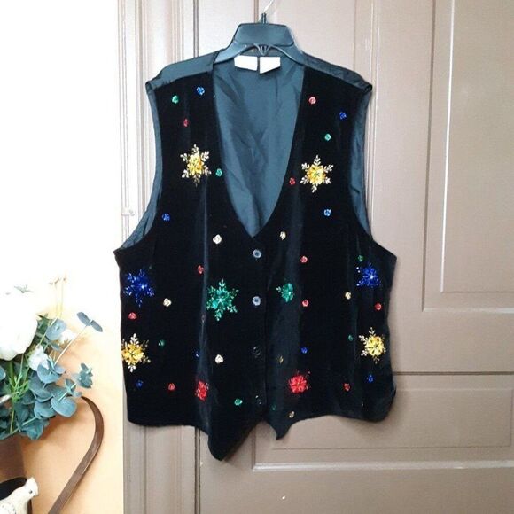 Bobby Brooks Women's 22W/24W Black Velvet Christmas Vest - Picture 10 of 10